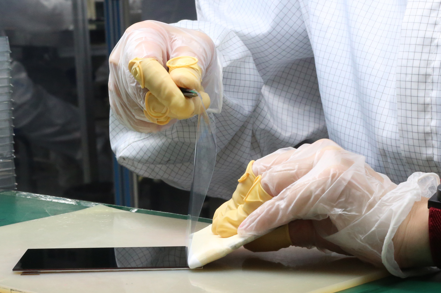 液晶顯示屏漏液的原因是什么？